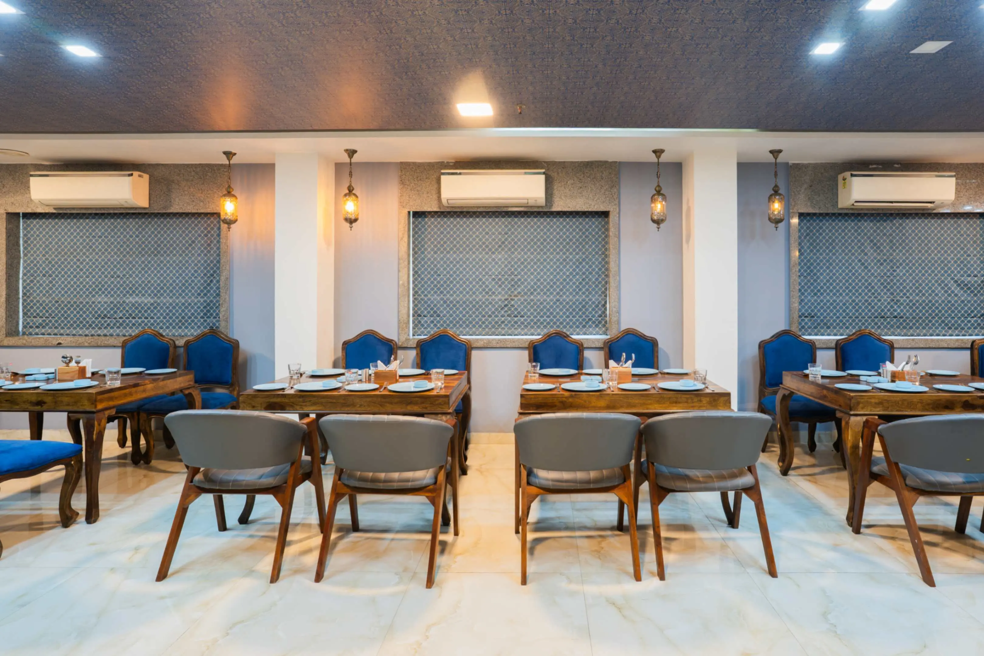Restaurant - Image 2