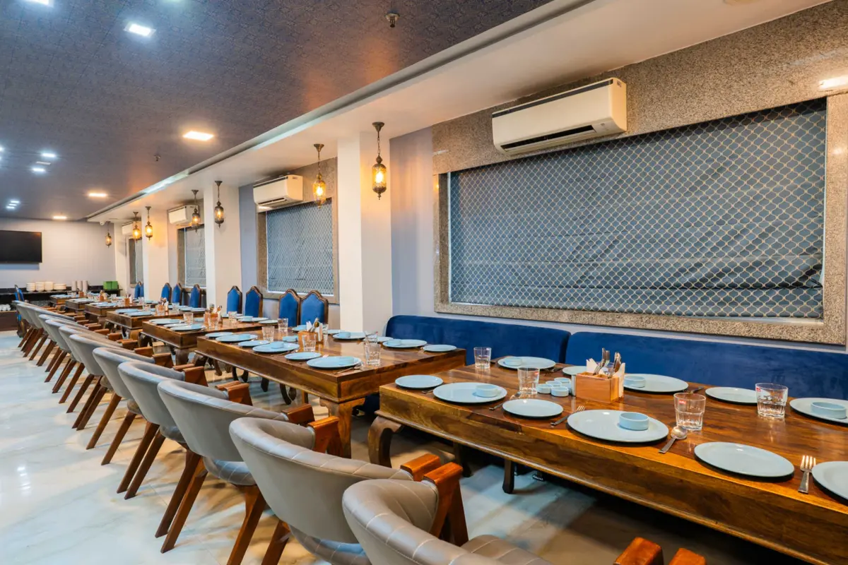 Fine Dining Table Seating